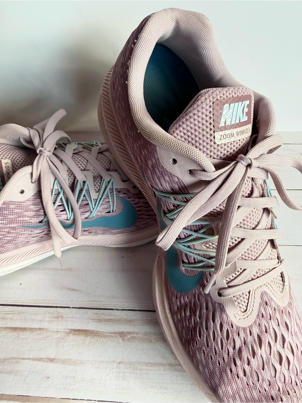 Nike Zoom Winflo 5 Lightweight Running Shoes Lavender and Blue Womens 11 US 43EU